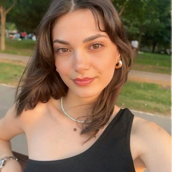 <em>Gülsüm T.</em>